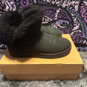 UGG Black Short Boots
